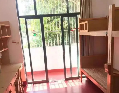 食宿條件