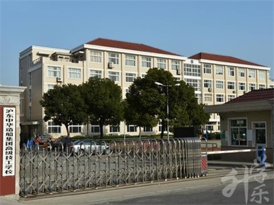 校園環(huán)境