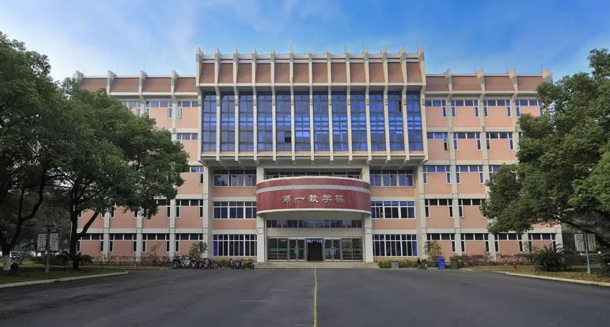 校園環(huán)境